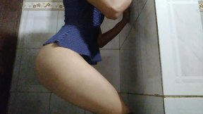 Emily engole  seu cu delicioso