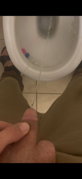 Peeing feels so good 😋