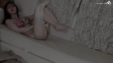 My sister's friend is in heat big tits brunette Japanese babe fingering to orgasm