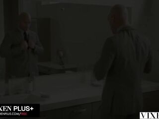 Assistant Lets Boss Take Control