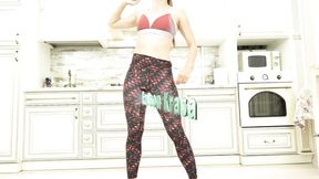 Sultry inamorata's stretching legs sex