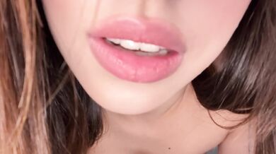 JULIE OLIVER - young latina playing with her hidden ass