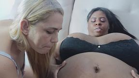 My voracious stepmother feasted in the deep hole of my navel. New 2026 Clipe 2