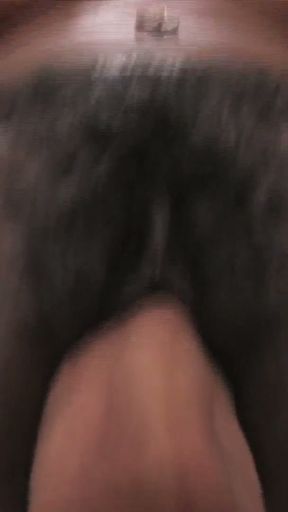 Mega Crampie fuer buschige schwarze Pussy   Clip 2