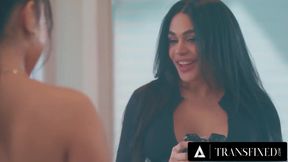 Trans Big Tits Eva Maxim Pounds Petite Summer's Gushing Holes