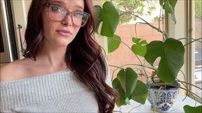 Chloe Foxxe And Alex Adams In Redhead Stepdaughter Vs Perv Stepdad