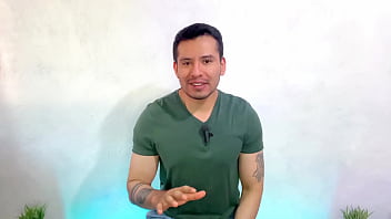 Despachador de la gasolineria me ofrece su culo y lo pre&ntilde_o con mis 20cm de verga gruesa mexicana en los propios ba&ntilde_os publicos! Relato sexual