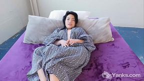 Yanks Amateur Asian Hope Gold Playing With Her Pussy