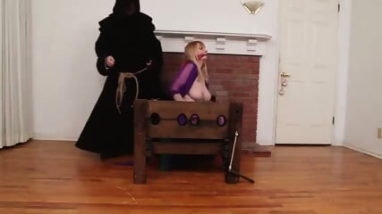 Harem Slave Lorelei