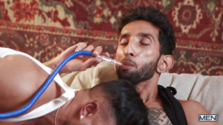 Interrasial muie, ejaculare, masturbare manuală, fără șa, puloi – futai anal cu pula mare cu Ram Sivan