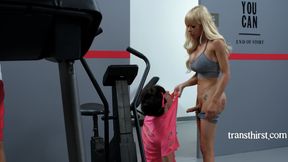 Busty TS Has Fans In Her Gym