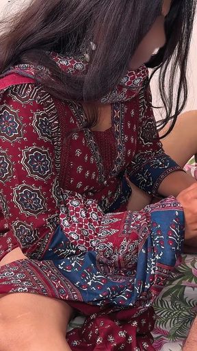 Komal Said That Many People Were Saying Show Your Face, but Don't Show It to My Family Members, Please.