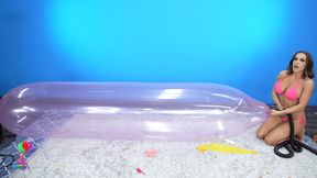 Sophie's Large Balloon Machine Popping 4K (3840x2160)