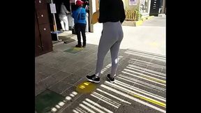 Rica culo se le ve la tanga negra PART 1