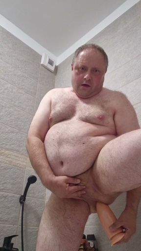Having fun destroying my fat ass with hand