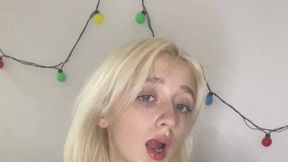 Community Member @KiraGlow @Showing Boobs and #Blonde #Natural Big Tits #18+ Teen #Stockings gratis sexy porn | Tik.Porn