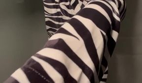 Zebra Robe Striptease Grey Jockstrap Femme Boy destroyed gagging cum