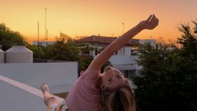 Puerto Escondido Paradise Sunrise Public Flashing JOI Jerk Instruction with Foot and Leg Modeling