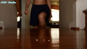 SMD PURE GIANTESS foot DOMINATION! Powerful CRUSH! - MP4