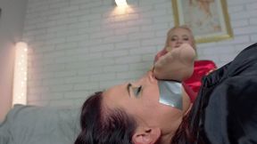 Harley Quinn (Khaleesi) Have Weronika Tied Under Her Feet - Russian Language - Part 01