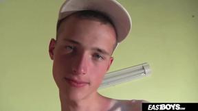 ”Smooth sexy boy Tim Law jerking off his huge cock”