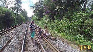 Por trás das câmeras do velinho fodeu a novinha - Luara Amaral - Sandro Lima - Binho Ted