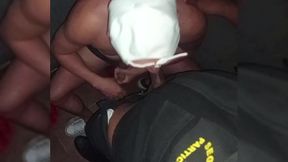 deu pro seguranca na cabine e saiu com cu pingando leite