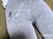 オナニー中の嫁ちゃんに興奮　ケツにぶっかけてあげた Cum on to yoga pants