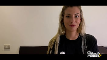 Amateur Couple - Shona River Me tells me about her experiences and ends up masturbating | Benefit Monkey