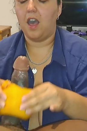 Wildenglishbbw Giving BBC Nata4sex Handjob With Grapefruit