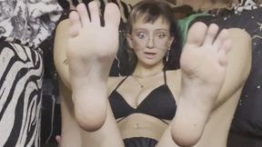 watch me lotion my feet while wearing a bikini and legs spread