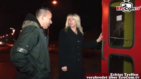 hausmutter von der straße zum koitus angesprochen
