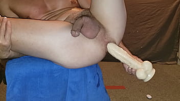 Anal stretching with my hugh toy