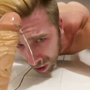 Fag Deepthroat Slimy Dildo