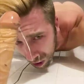 Fag Deepthroat Slimy Dildo